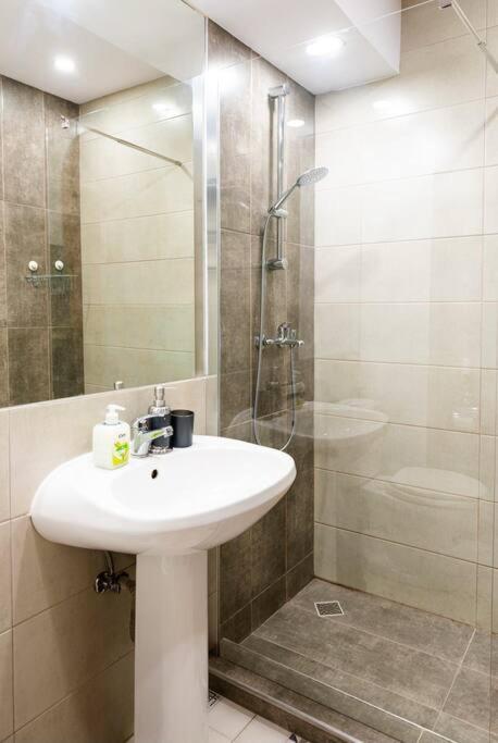 Classy Apartment Unirii Square Boekarest Buitenkant foto