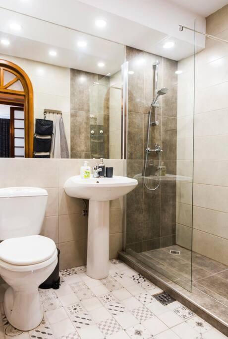 Classy Apartment Unirii Square Boekarest Buitenkant foto